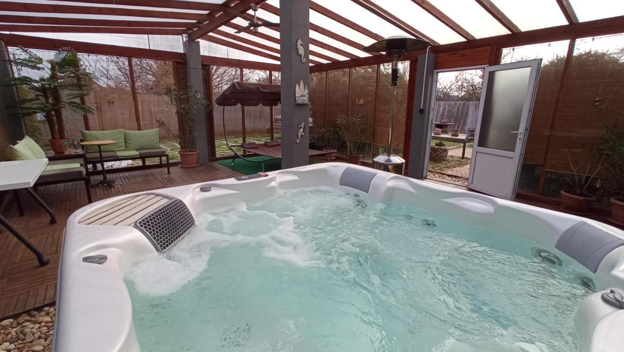 Green Corner Wellness Püspökladány 외부 사진